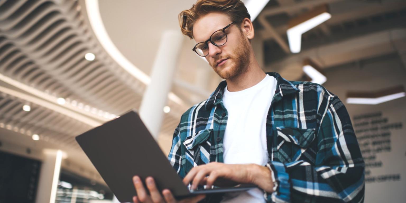 Interaktive Webinar-Sitzung mit Teilnehmern im Online-Lernumfeld